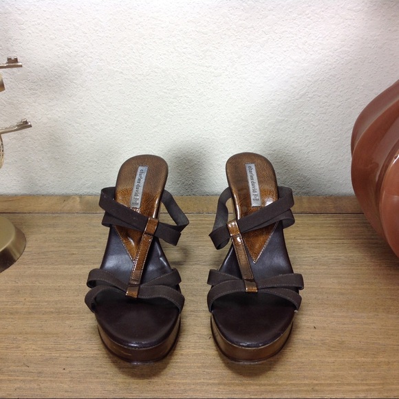Charles David Brown Leather & Elastic Wedge - Picture 2 of 8